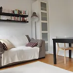 Bright Apt Near Menilmontant