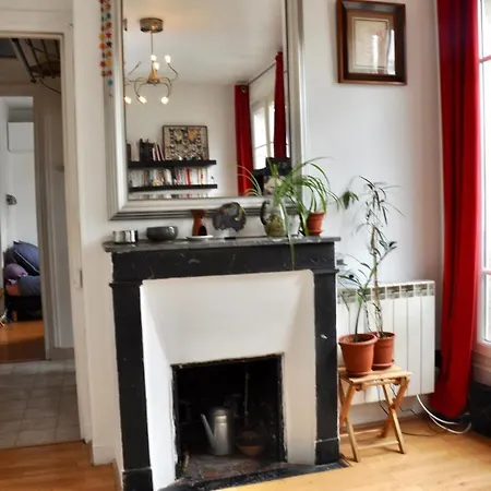 Bright Apt Near Menilmontant Apartment *