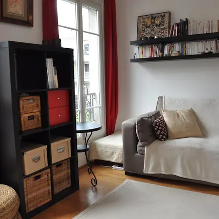 Bright Apt Near Menilmontant Apartment *